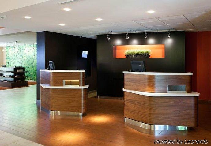 Courtyard Sacramento Airport Natomas Hotel Interior photo